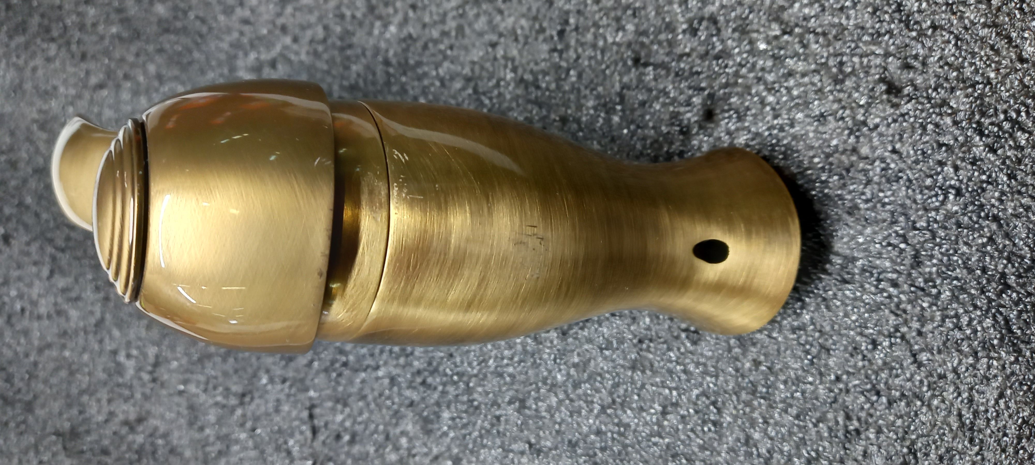 Emmevi Harmony, 22003-10/BR, однорычажный смеситель для раковины (излив 11 см), с донным клапаном, цвет бронза  