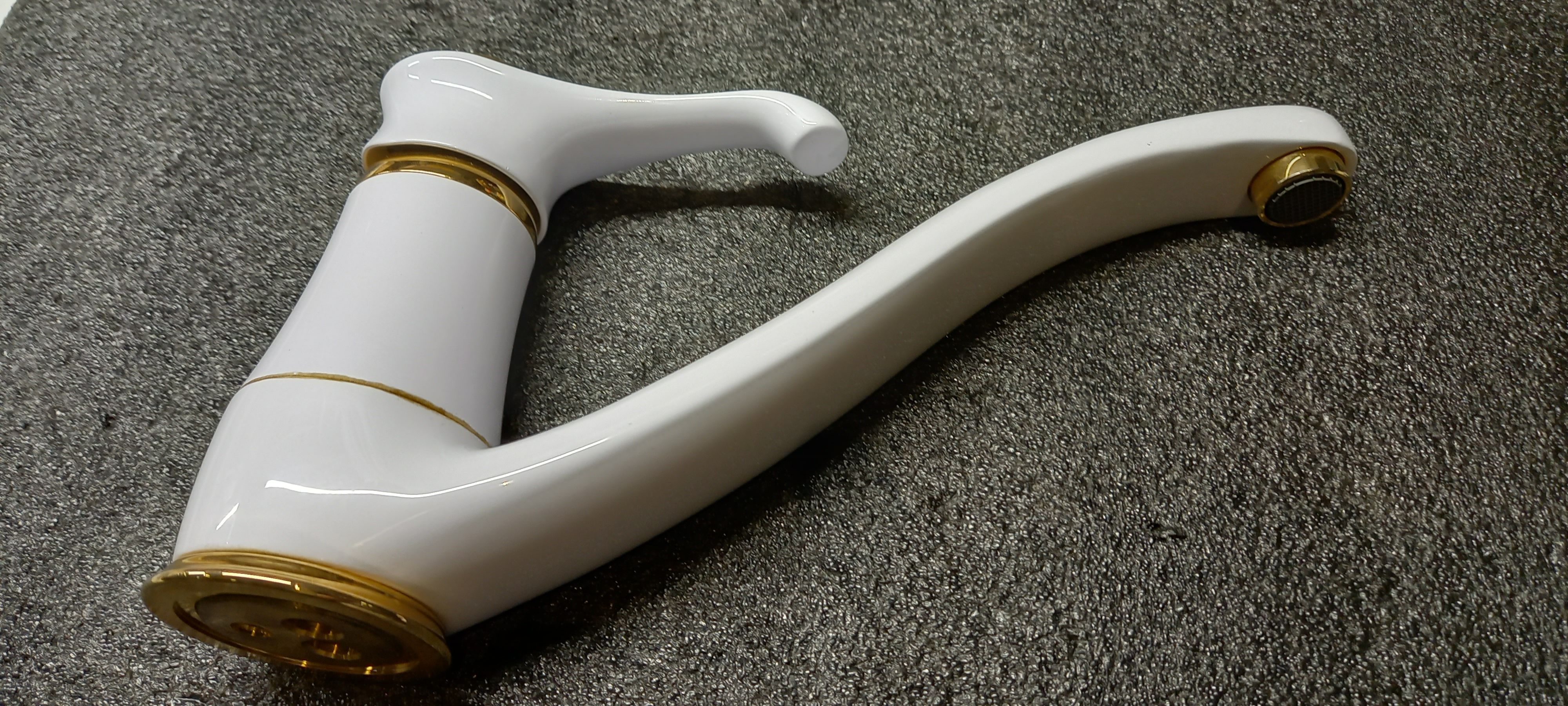 Emmevi Tiffany, 6095-10/BO, однорычажный кухонный смеситель (поворотный излив 22 см), без донного клапана, цвет белый/золото  