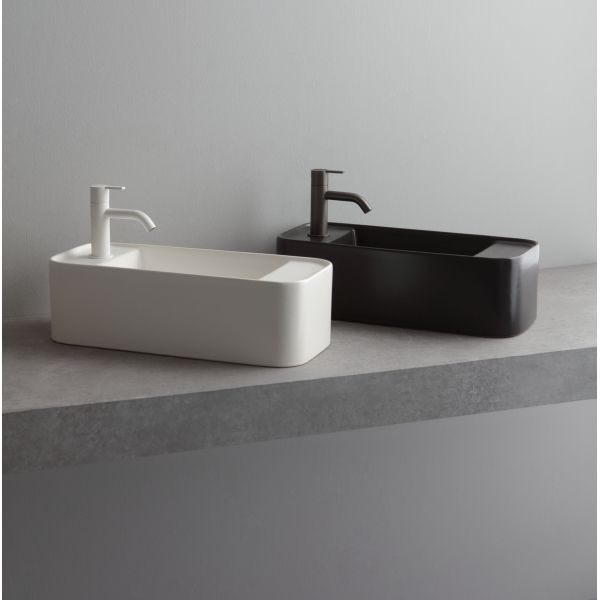 GEO black white GEO black white