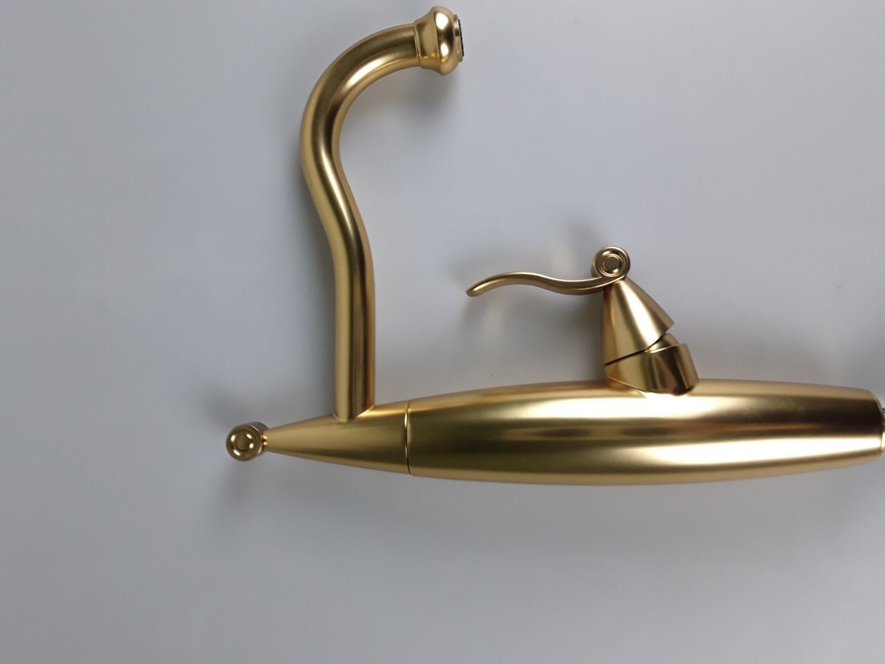 Смеситель Abel для кухни, цвет матовое золото