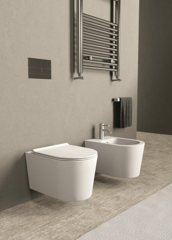Ambiente-FORM-particolare-sanitari-Sospesi-scaled-e1674756979513